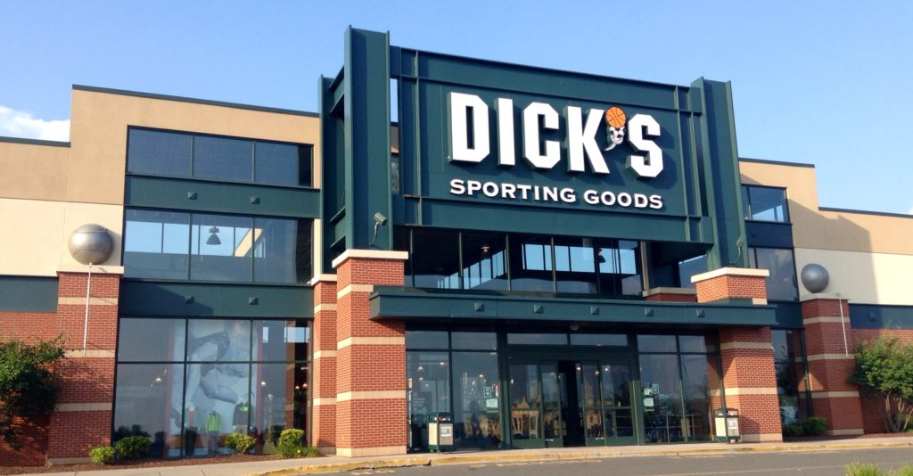 Exterior image of a Dick's Sporting Goods store