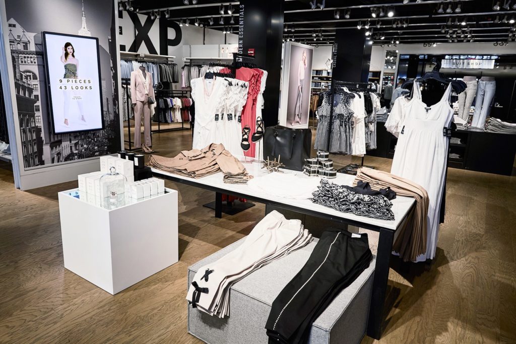 Interior image of Express Women store